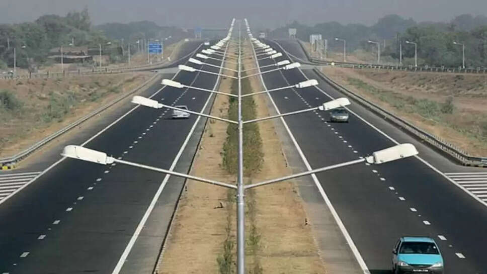 4 lane in up