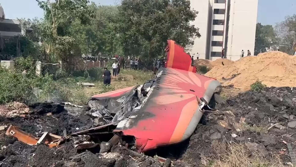 Plane crash news